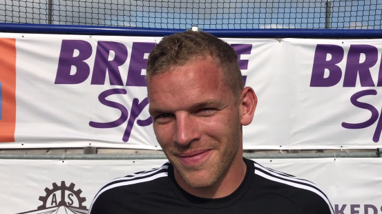 Jakob Rasmussen signerer ny kontrak